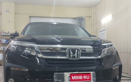 Honda Pilot III рестайлинг, 2020 год, 4 000 000 рублей, 1 фотография