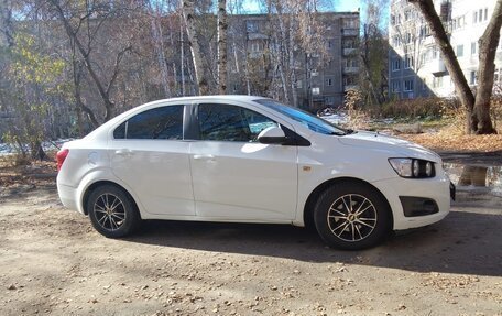 Chevrolet Aveo III, 2013 год, 800 000 рублей, 5 фотография