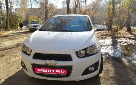 Chevrolet Aveo III, 2013 год, 800 000 рублей, 2 фотография