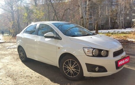 Chevrolet Aveo III, 2013 год, 800 000 рублей, 4 фотография