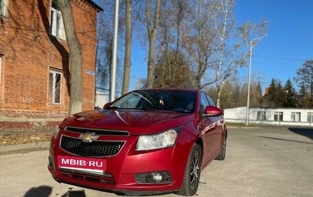 Chevrolet Cruze II, 2010 год, 650 000 рублей, 4 фотография