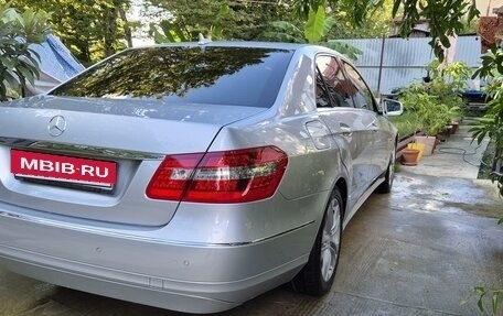 Mercedes-Benz E-Класс, 2010 год, 2 000 000 рублей, 5 фотография