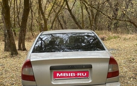 Hyundai Accent II, 2004 год, 330 000 рублей, 2 фотография