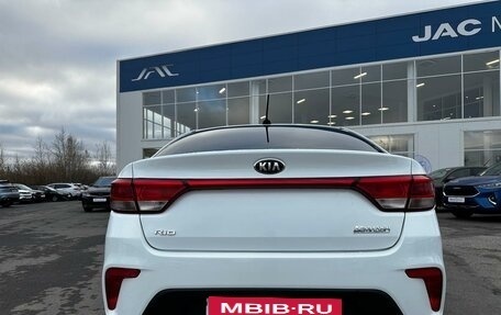 KIA Rio IV, 2017 год, 1 376 000 рублей, 11 фотография