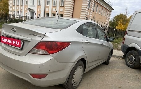 Hyundai Solaris II рестайлинг, 2013 год, 560 000 рублей, 5 фотография