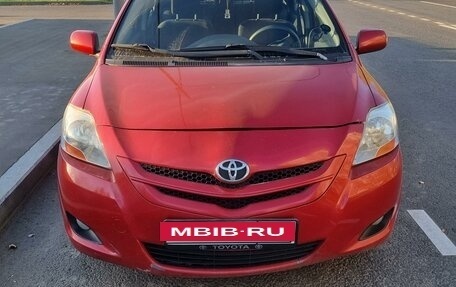 Toyota Yaris III рестайлинг, 2006 год, 760 000 рублей, 3 фотография