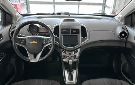 Chevrolet Aveo III, 2013 год, 989 400 рублей, 8 фотография