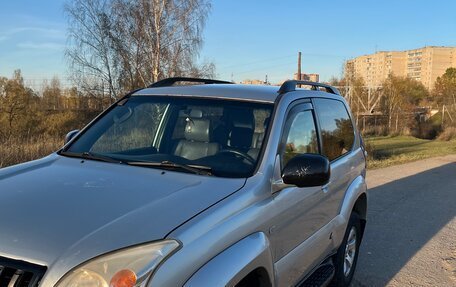 Toyota Land Cruiser Prado 120 рестайлинг, 2003 год, 1 300 000 рублей, 5 фотография