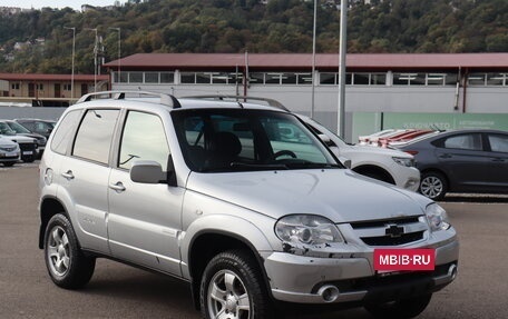 Chevrolet Niva I рестайлинг, 2011 год, 620 000 рублей, 2 фотография