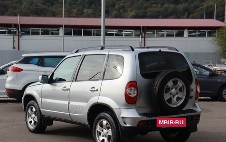 Chevrolet Niva I рестайлинг, 2011 год, 620 000 рублей, 4 фотография