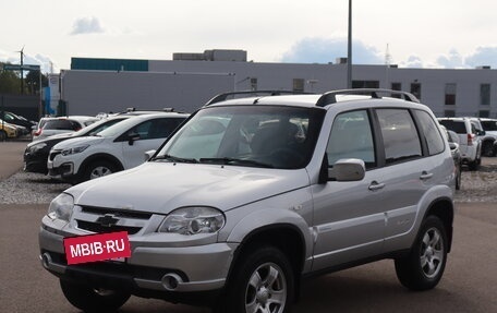 Chevrolet Niva I рестайлинг, 2011 год, 620 000 рублей, 3 фотография