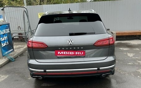 Volkswagen Touareg III, 2018 год, 5 800 000 рублей, 3 фотография