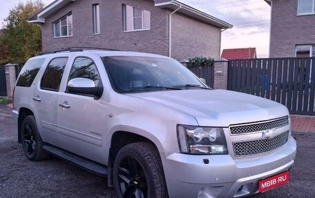 Chevrolet Tahoe III, 2012 год, 2 600 000 рублей, 1 фотография