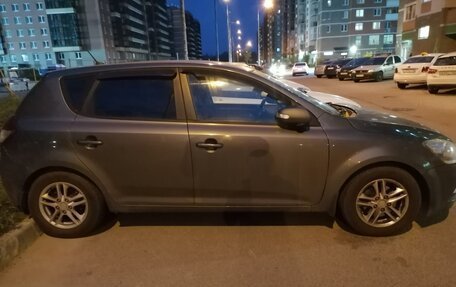 KIA cee'd I рестайлинг, 2010 год, 650 000 рублей, 1 фотография