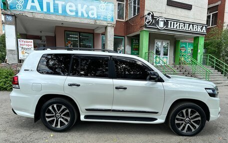 Toyota Land Cruiser 200, 2017 год, 7 950 000 рублей, 3 фотография