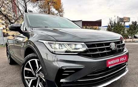 Volkswagen Tiguan II, 2022 год, 4 150 000 рублей, 5 фотография