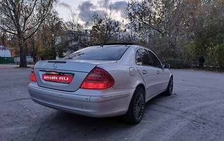 Mercedes-Benz E-Класс, 2003 год, 1 500 000 рублей, 4 фотография