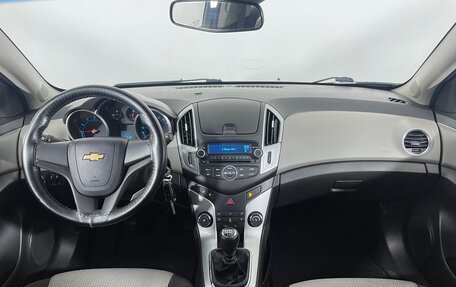 Chevrolet Cruze II, 2013 год, 909 000 рублей, 15 фотография