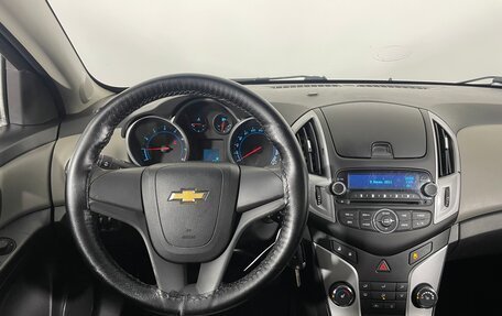 Chevrolet Cruze II, 2013 год, 909 000 рублей, 16 фотография