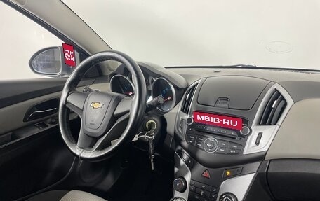 Chevrolet Cruze II, 2013 год, 909 000 рублей, 18 фотография