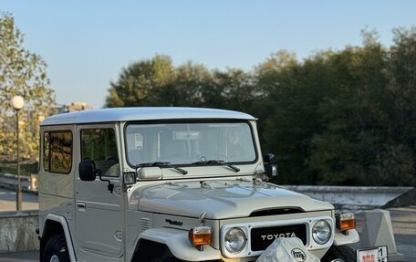 Toyota Land Cruiser 40, 1979 год, 15 000 000 рублей, 4 фотография