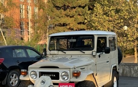 Toyota Land Cruiser 40, 1979 год, 15 000 000 рублей, 5 фотография