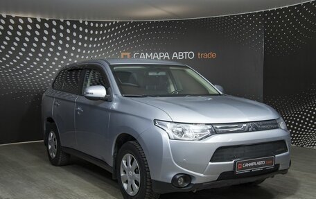 Mitsubishi Outlander III рестайлинг 3, 2013 год, 1 370 300 рублей, 3 фотография