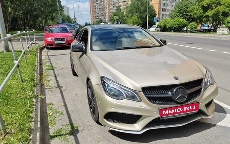 Mercedes-Benz E-Класс, 2015 год, 2 640 000 рублей, 1 фотография