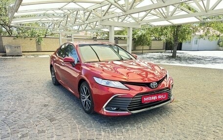 Toyota Camry, 2021 год, 4 300 000 рублей, 3 фотография