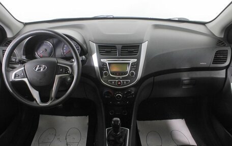 Hyundai Solaris II рестайлинг, 2013 год, 850 000 рублей, 11 фотография