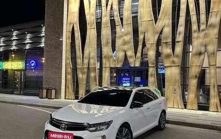 Toyota Camry, 2013 год, 1 880 000 рублей, 2 фотография