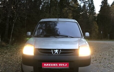 Peugeot Partner II рестайлинг 2, 2003 год, 370 000 рублей, 2 фотография