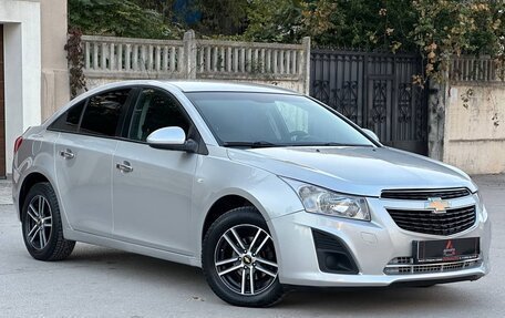 Chevrolet Cruze II, 2013 год, 997 000 рублей, 2 фотография