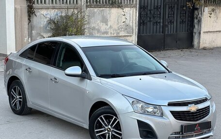 Chevrolet Cruze II, 2013 год, 997 000 рублей, 3 фотография