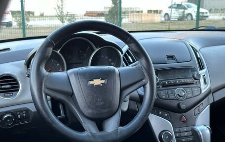 Chevrolet Cruze II, 2013 год, 997 000 рублей, 32 фотография