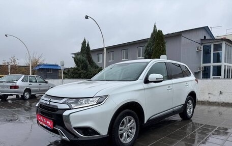 Mitsubishi Outlander III рестайлинг 3, 2021 год, 2 747 000 рублей, 1 фотография