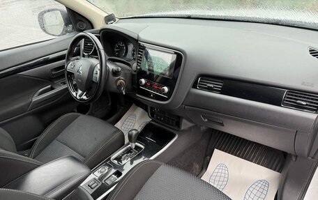 Mitsubishi Outlander III рестайлинг 3, 2021 год, 2 747 000 рублей, 12 фотография