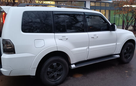 Mitsubishi Pajero IV, 2011 год, 2 350 000 рублей, 2 фотография