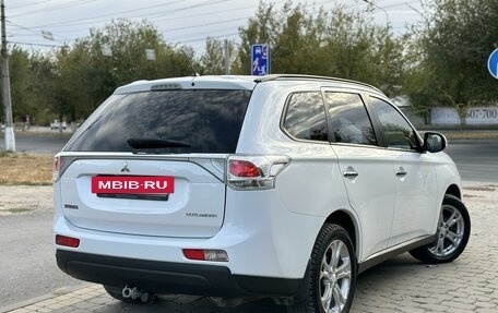 Mitsubishi Outlander III рестайлинг 3, 2012 год, 1 575 000 рублей, 5 фотография