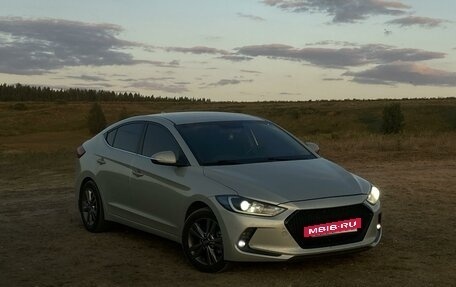 Hyundai Elantra VI рестайлинг, 2018 год, 1 700 000 рублей, 20 фотография