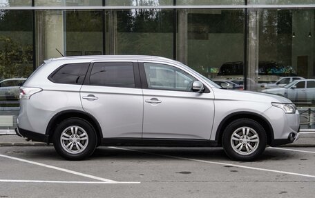 Mitsubishi Outlander III рестайлинг 3, 2014 год, 1 579 000 рублей, 5 фотография