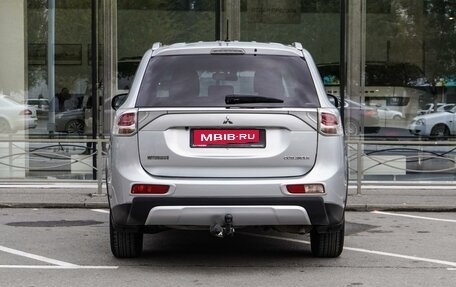 Mitsubishi Outlander III рестайлинг 3, 2014 год, 1 579 000 рублей, 4 фотография