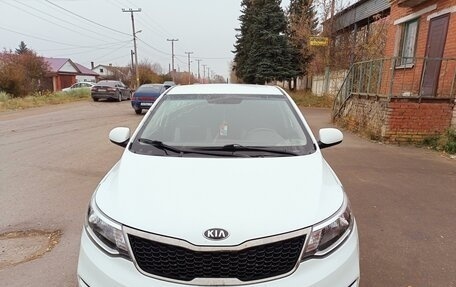 KIA Rio III рестайлинг, 2017 год, 1 000 000 рублей, 3 фотография