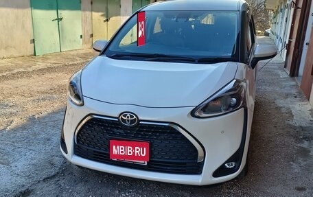 Toyota Sienta II, 2020 год, 1 830 000 рублей, 32 фотография