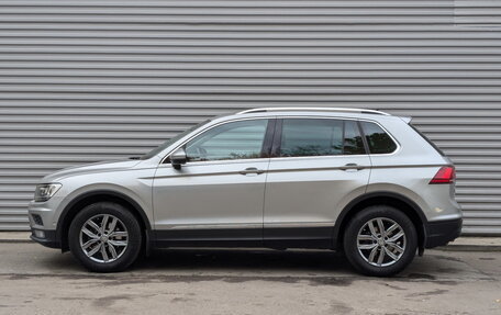 Volkswagen Tiguan II, 2018 год, 2 450 000 рублей, 8 фотография