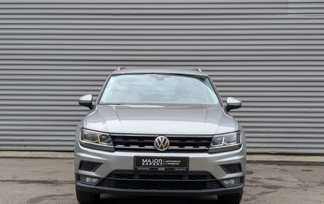 Volkswagen Tiguan II, 2018 год, 2 450 000 рублей, 2 фотография