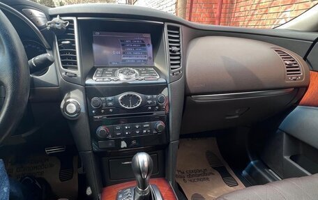 Infiniti QX70, 2014 год, 3 350 000 рублей, 9 фотография