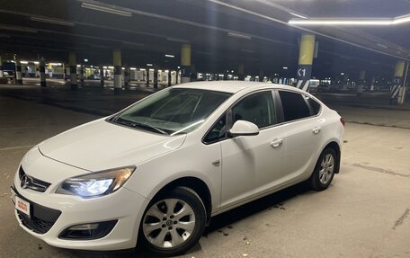 Opel Astra J, 2014 год, 1 090 000 рублей, 2 фотография