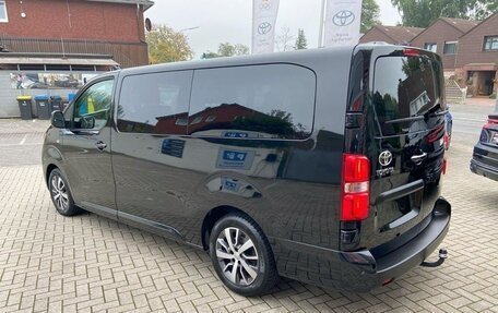 Toyota ProAce II, 2022 год, 3 800 000 рублей, 4 фотография