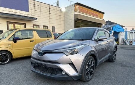 Toyota C-HR I рестайлинг, 2018 год, 1 576 000 рублей, 3 фотография